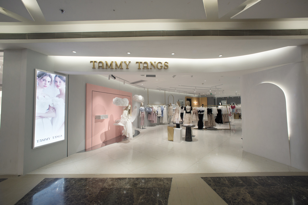 2018年5月26日,時尚女裝品牌tammy tangs糖力重慶首家旗艦店在大融城